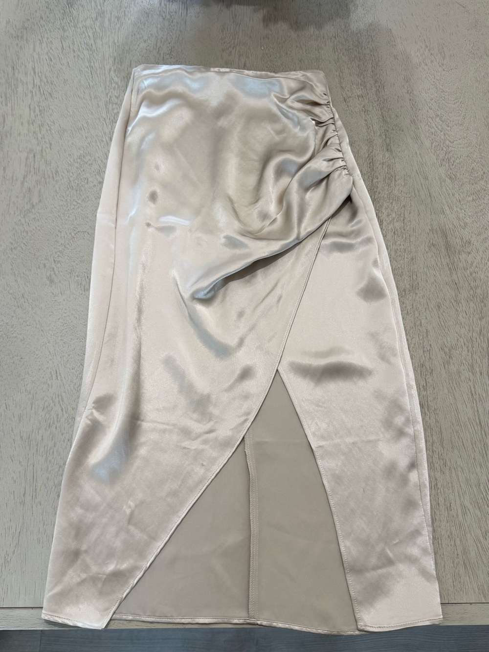 Zara Silk Skirt - Picture 1 of 3
